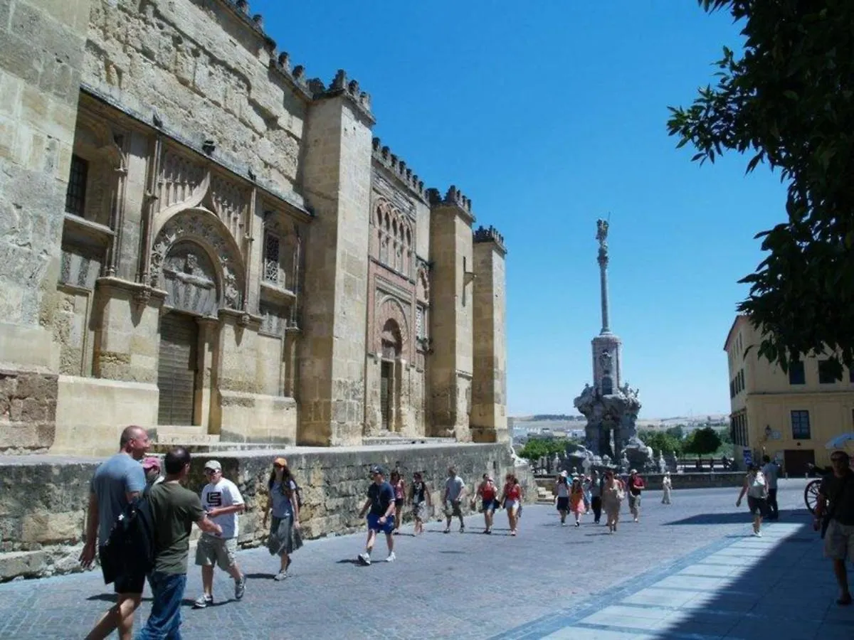 Alojamiento San Basilio Suite Córdoba 0*,